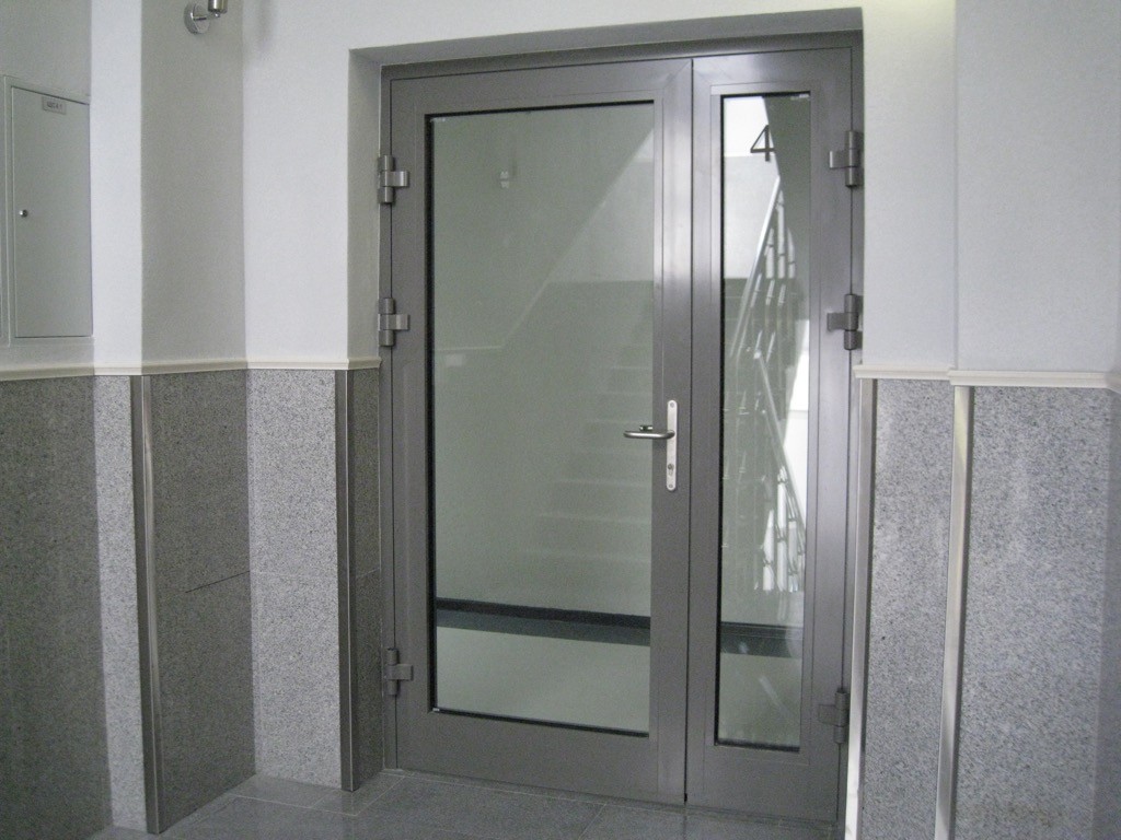 Алюминиевая дверь 900×2200 мм. GFTD37206 Алюминиевая дверь 900×2200 мм. GFTD37206
